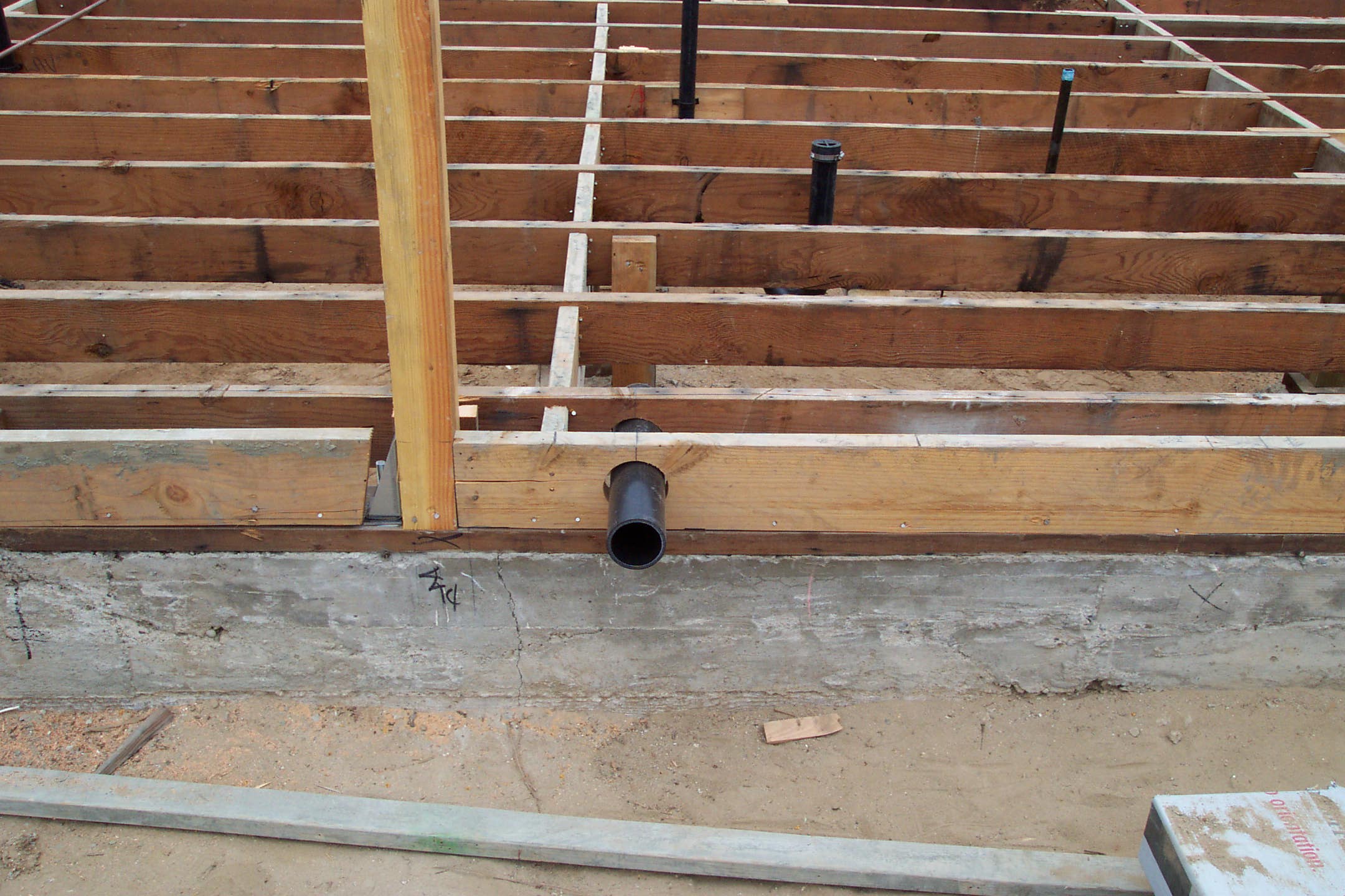 Sub Floor Plumbing Pipes And Framing Pictures